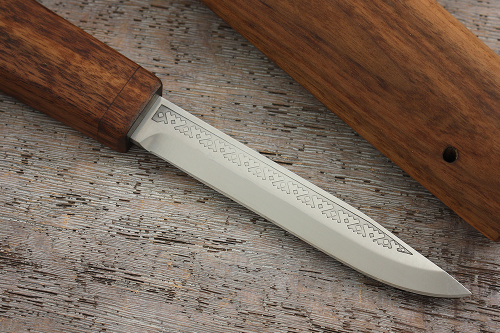 Нож "Ягель" (орех)